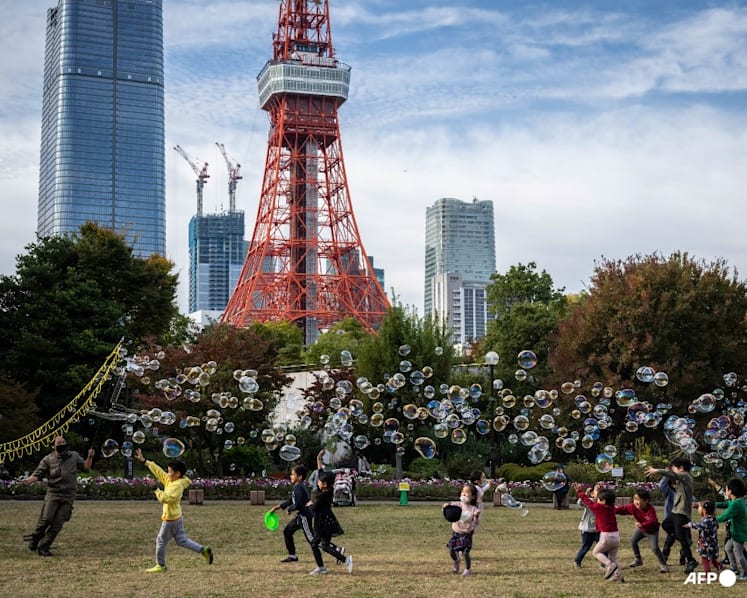 Japanese population below 120 million for first time in decades Japanese population below 120 million for first time in decades