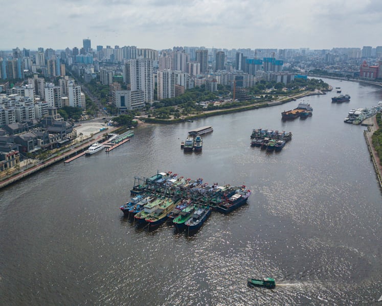 Chinese cities suspend work and school, cancel flights ahead of super typhoon Yagi
