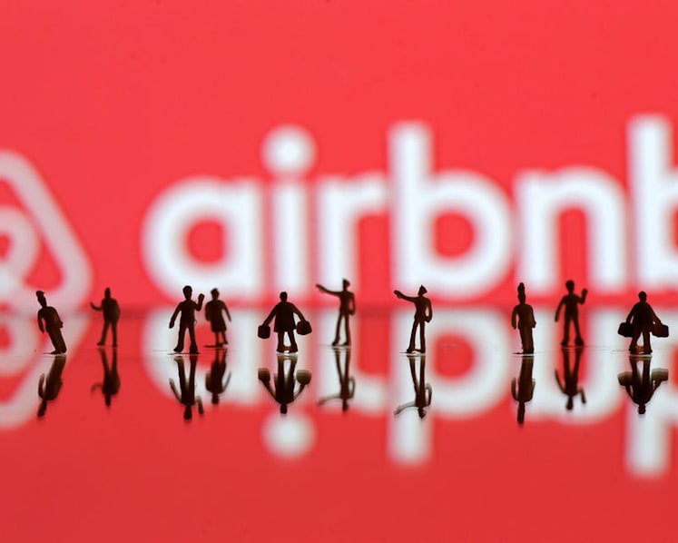 Ex-property agent fined record S$88,000 for offering 6 Geylang private units for short-term stays on Airbnb