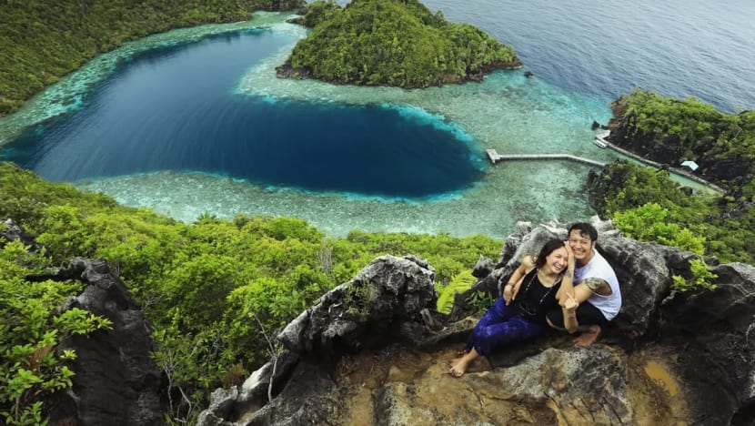 'Stop sirkus kapitalis!': Deretan artis kompak suarakan #SaveRajaAmpat, kritik kerusakan alam Papua 'Stop sirkus kapitalis!': Deretan artis kompak suarakan #SaveRajaAmpat, kritik kerusakan alam Papua