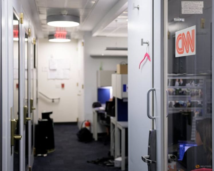 White House turns away CNN, MS NOW, Politico reporters after Trump announces ban
