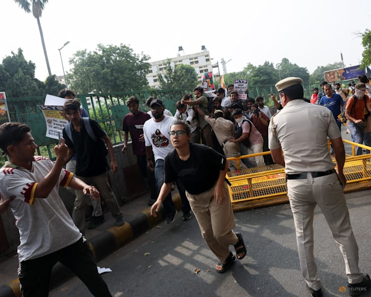 Delhi shuts metro stations, restricts traffic ahead of new protest against election chief Delhi shuts metro stations, restricts traffic ahead of new protest against election chief