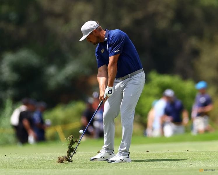 DeChambeau opens up two-shot lead at LIV Golf in South Africa