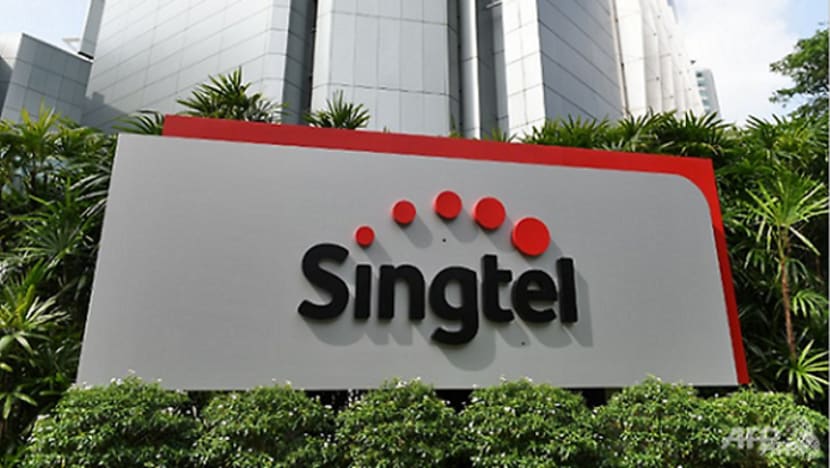 Maklumat peribadi 129,000 pelanggan Singtel, termasuk butiran kad pengenalan dicuri dalam pencerobohan data Maklumat peribadi 129,000 pelanggan Singtel, termasuk butiran kad pengenalan dicuri dalam pencerobohan data
