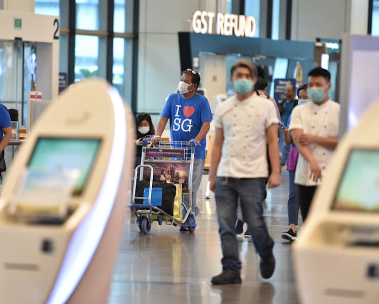 Singapore's air passenger traffic at 31% of pre-pandemic numbers 