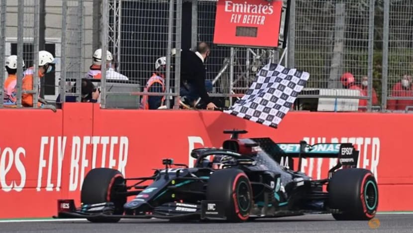 F1: Hamilton muncul juara di Imola F1: Hamilton muncul juara di Imola