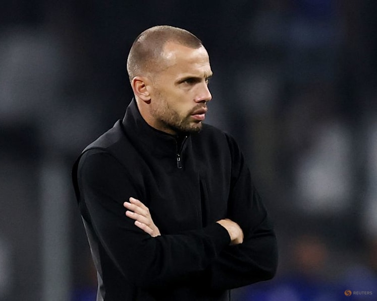 Ajax coach Heitinga purrs over Chelsea’s depth and ability