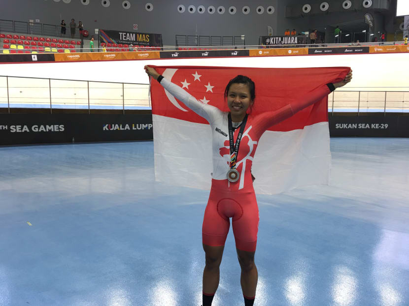 Singapore's Luo Yiwei posted a total score of 161 to clinch the silver medal, and was just three points behind gold medallist Jutatip Maneephan of Thailand. Photo: Noah Tan/TODAY