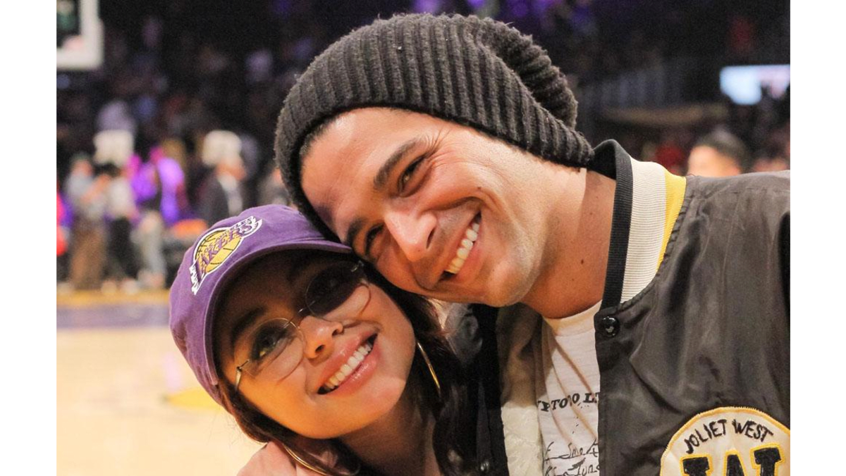 Sarah Hyland and Wells Adams' first date was a 'real trial by fire' 8days