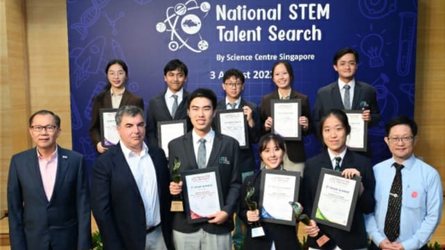 国大附中学生 全国STEM人才选拔赛摘冠