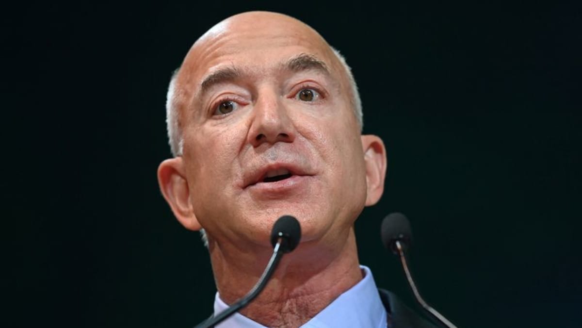Bezos sees no threat from Musk-Trump ties in space race