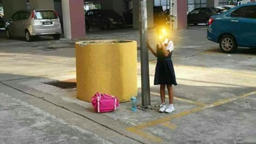 Gambar budak perempuan dirantai pada sebatang tiang jadi viral