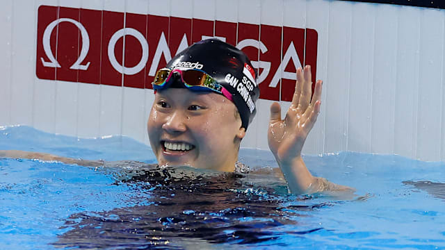 400米自由泳绝对优势摘金 颜欣慧再实现一个三连霸