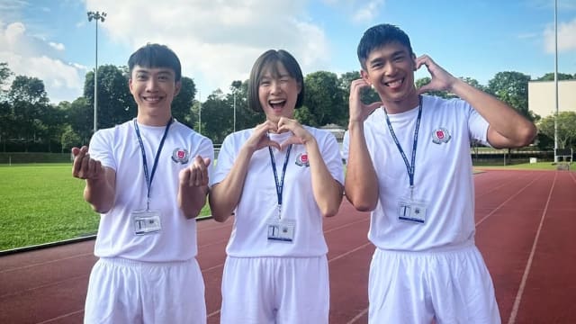 雅慧相隔13年演出英语剧搭档黄俊雄，直言每天像考口试！