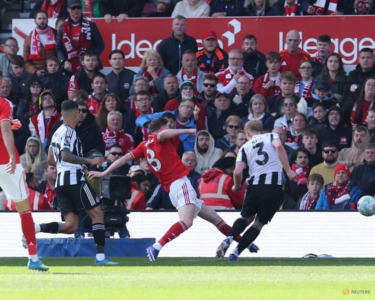 Nottingham Forest strike late to grab precious point against Newcastle