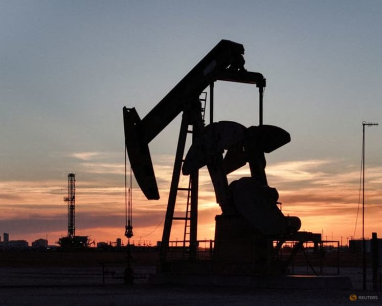 Oil prices climb, stocks slide as investors reassess Middle East ceasefire prospects