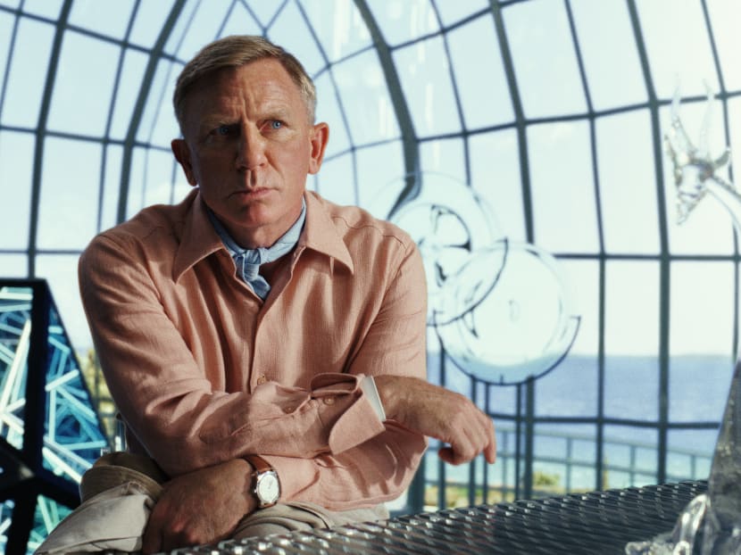 Trailer Watch: Daniel Craig Shows Off His Neckerchief In Glass Onion: A Knives Out Mystery