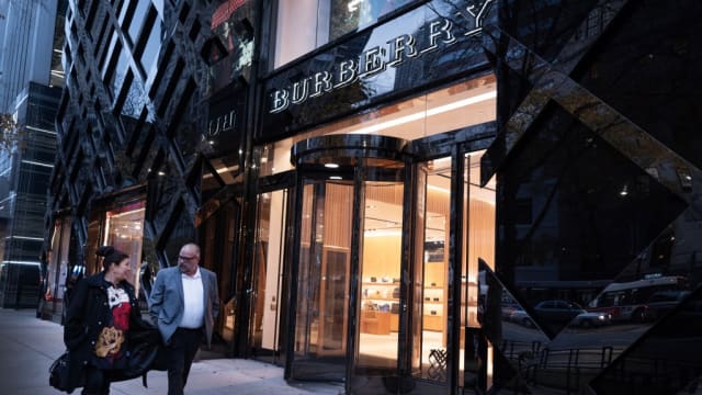 Burberry将裁退1700人 占全球员工总数约20%