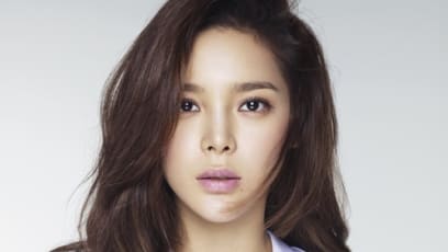 Park Si Yeon latest news & coverage - 8days