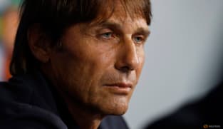 Conte asks reporters for advice during Napoli injury crisis