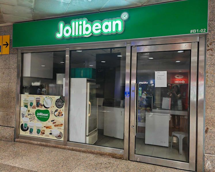 'We waited and waited': Jollibean staff allege unpaid wages, CPF contributions amid sudden outlet closures