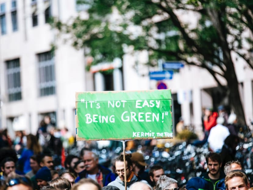 A recent study co-authored by Professor Wändi Bruine de Bruin of the University of Southern California showed people in the United States are often baffled by the words climate experts use.
