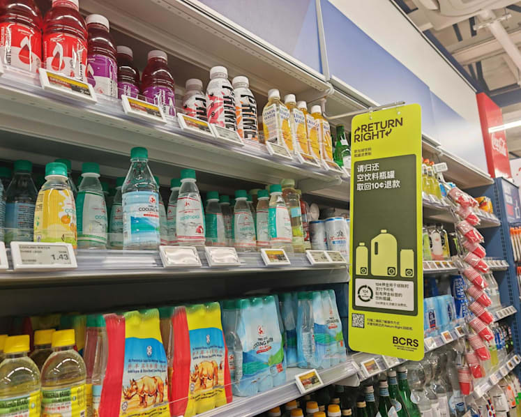 Retailers, wholesalers face logistical challenges halfway through beverage container return scheme transition period