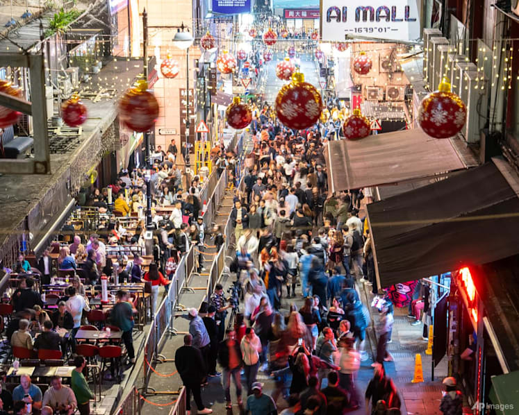 Hong Kong shivers as winter monsoon drives temperatures down to 5.9°C
