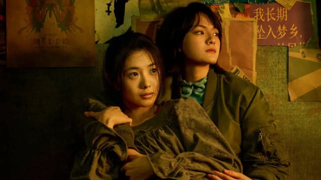 文淇、刘浩存《想飞的女孩》票房垫底，导演直播哭诉挨轰卖惨