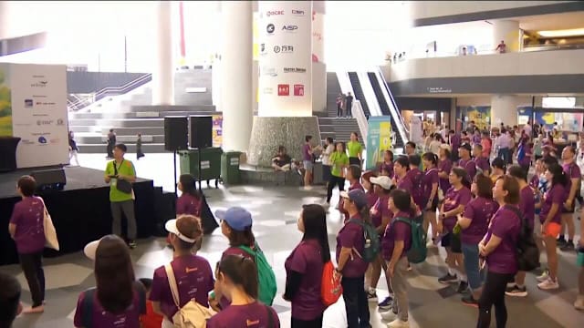 新保社区医院义走筹款 约1200人参与