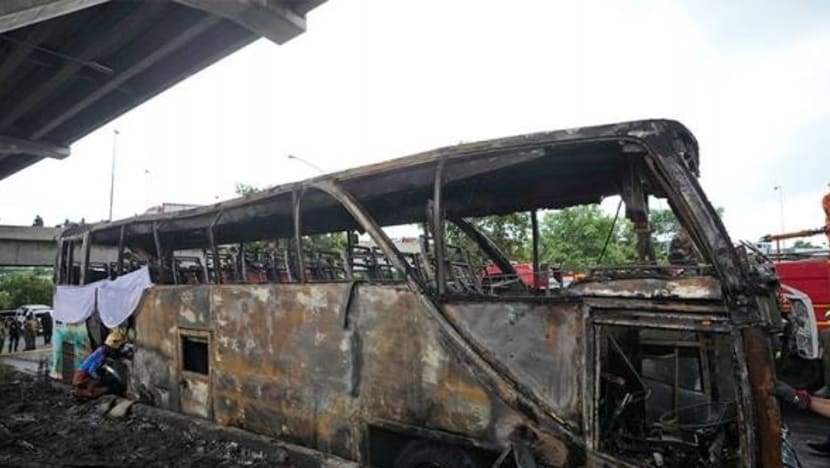 Pemandu bas sekolah akan didakwa selepas kebakaran ragut 23 nyawa di Thailand