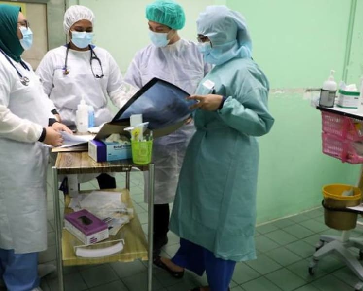 Malaysia healthcare capacity stretched with long waiting times, manpower shortage: Reports