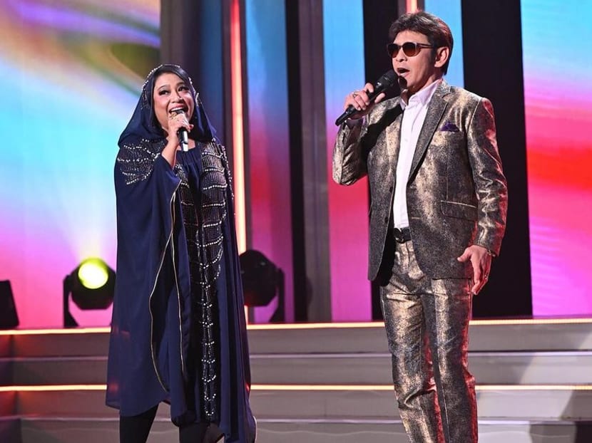 Veteran Malaysian singer Jamal Abdillah performing in Singapore this May with guest star Francissca Peter