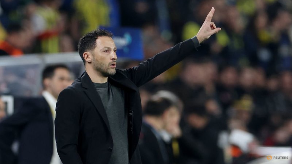 Fenerbahce sack manager Tedesco after derby drubbing by Galatasaray