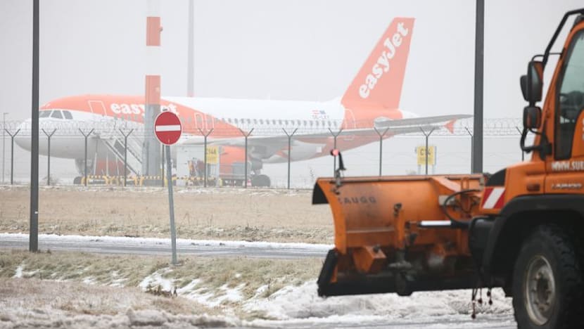 Berlin Airport Chaos! Icy Blast Grounding Flights - What Will Happen Next?