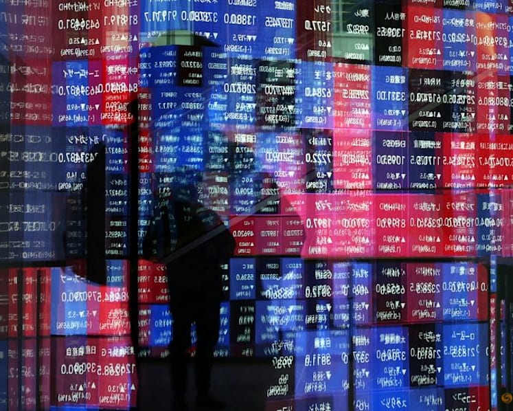 Japanese investors sell foreign assets in December