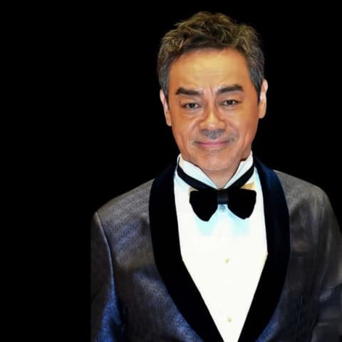 刘青云独家揭秘:担任《红星大奖2025》颁奖嘉宾,揭秘奖项背后的秘辛