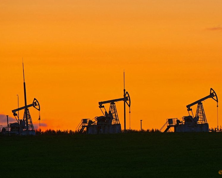 Oil prices fall more than $2/bbl as OPEC says 2026 supply to match demand
