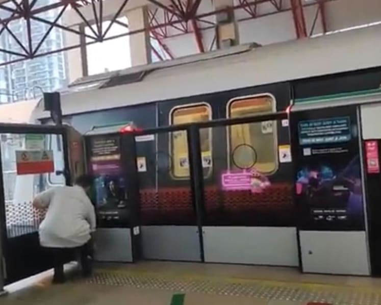 SMRT files police report after boy 'deliberately' prevents platform screen doors from closing at Jurong East MRT Station, causing delay