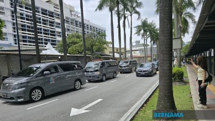 3 sekeluarga maut dirempuh lori imigresen Malaysia semasa bercuti di KL
