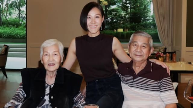 妈妈被误认为阿嬷，雅慧忆儿时不让妈妈进学校