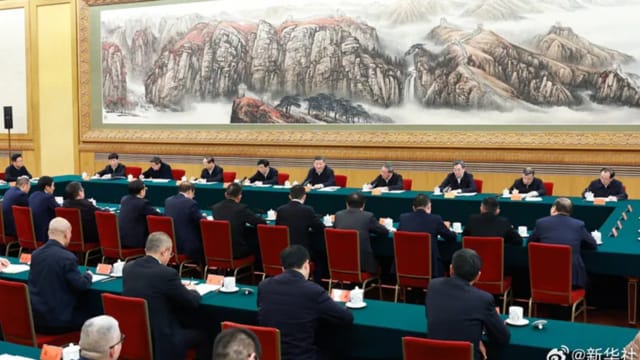 习近平出席民营企业座谈会 马云雷军等出席 