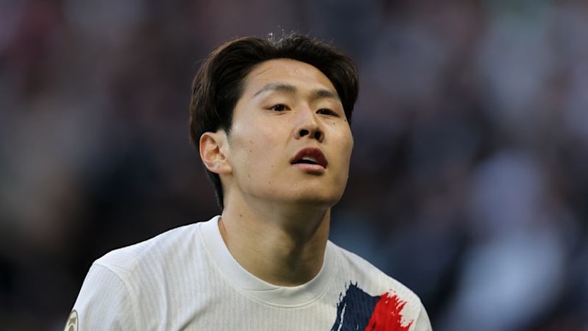 Atletico Madrid sign South Korea midfielder Lee from PSG