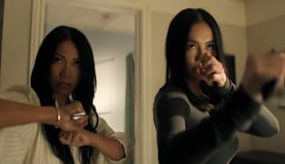 Agnez Mo dan Anggun kenalkan senjata tradisional Minangkabau di Reacher season 4