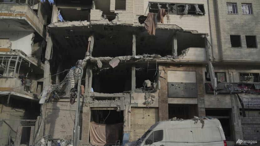 Israel pounds Gaza City suburbs, Netanyahu to convene security cabinet Israel pounds Gaza City suburbs, Netanyahu to convene security cabinet