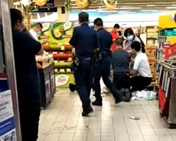 18-year-old to be charged over knife attack at Boon Lay Shopping Centre