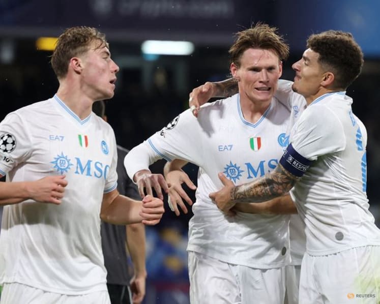 McTominay helps Napoli overcome Qarabag 2-0 in Champions League