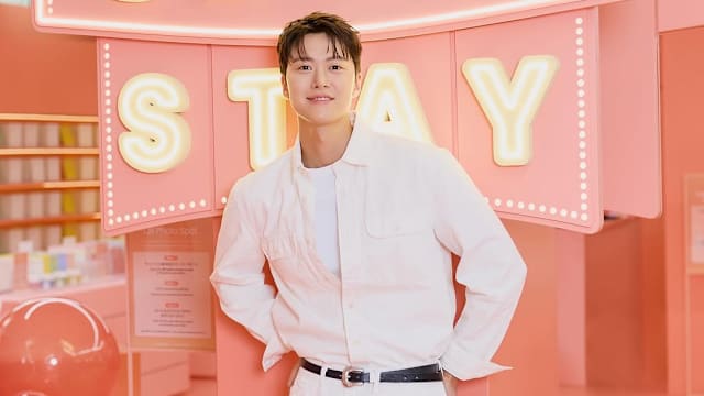 韩星孔明拍戏期间突发性耳聋！宣布全面停工住院治疗