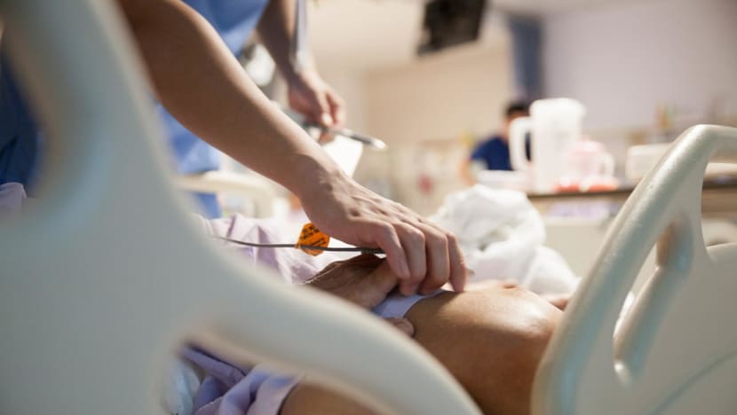 50 SIA, Scoot cabin crew members to volunteer at hospitals under new agreement