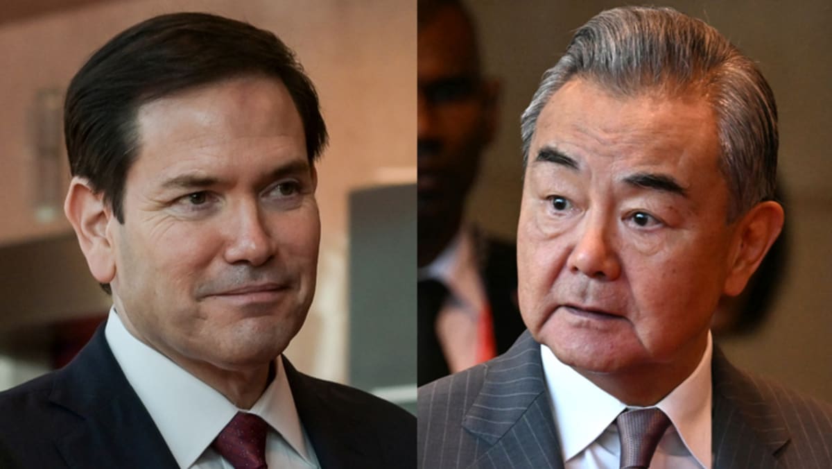 US, China trade veiled barbs at ASEAN meetings, pledge support for regional bloc